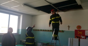 Monteodorisio (Chieti), cede controsoffitto scuola media Molisani