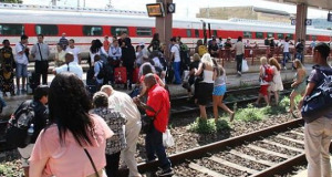 binari-pendolari-protesta